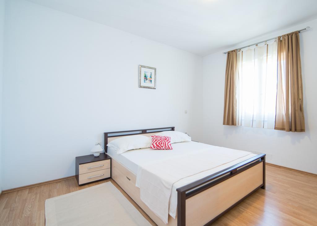 Apartment Grlica *