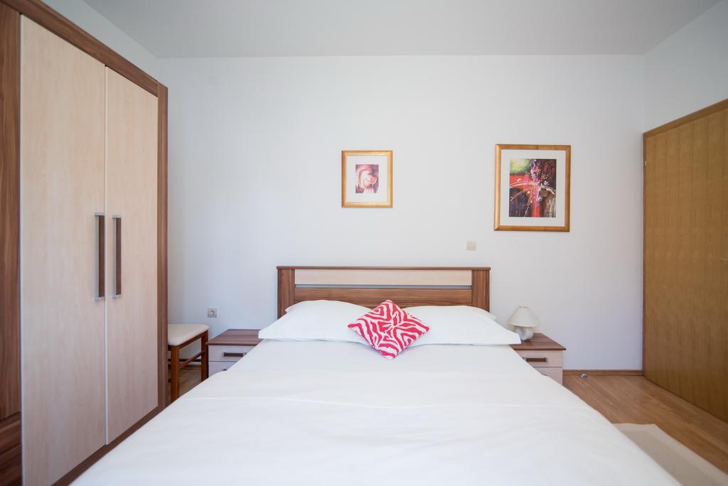 Grlica Apartment Sutivan