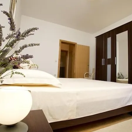 Apartments Grlica Sutivan Room photo